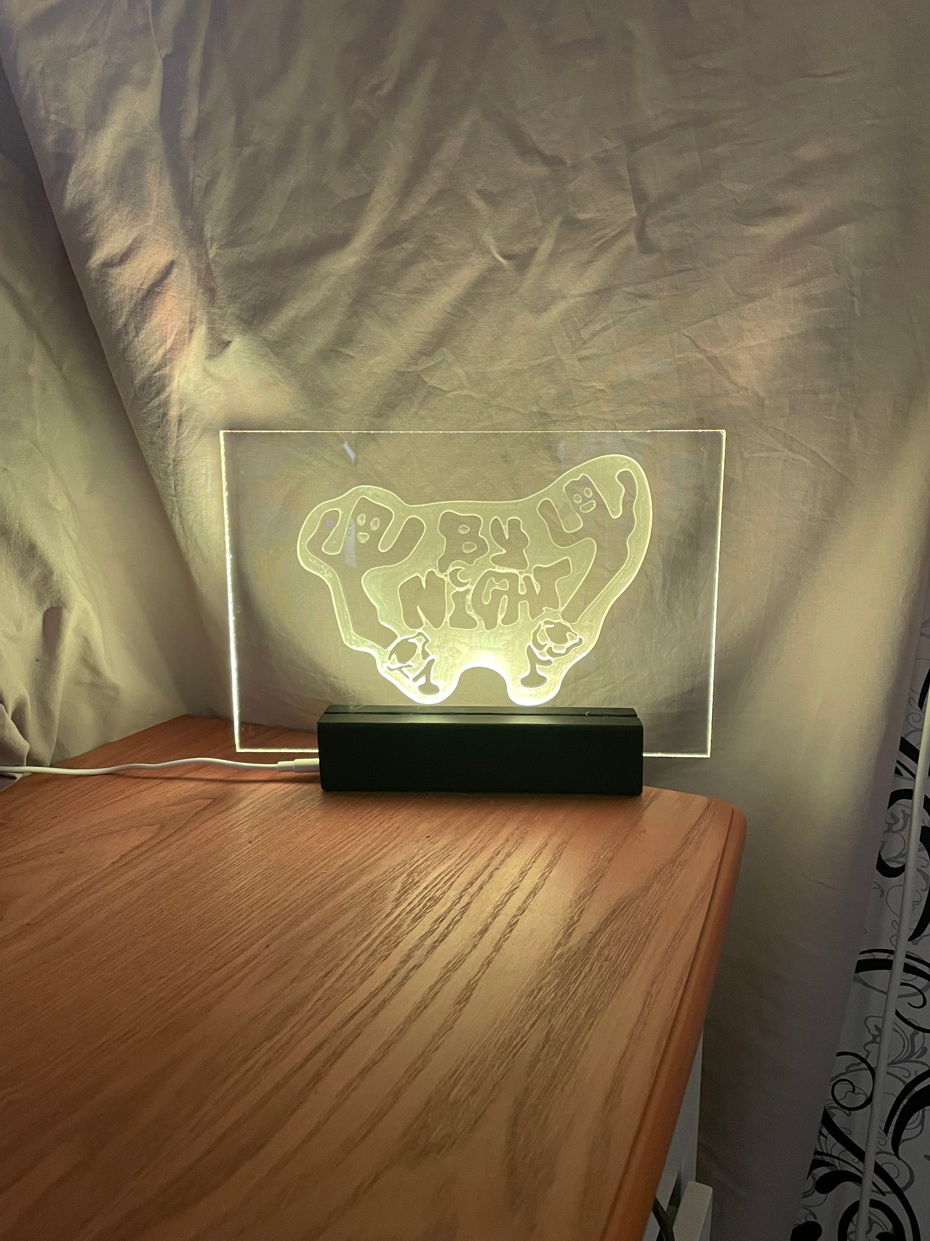 Lampa med utbytbart motiv