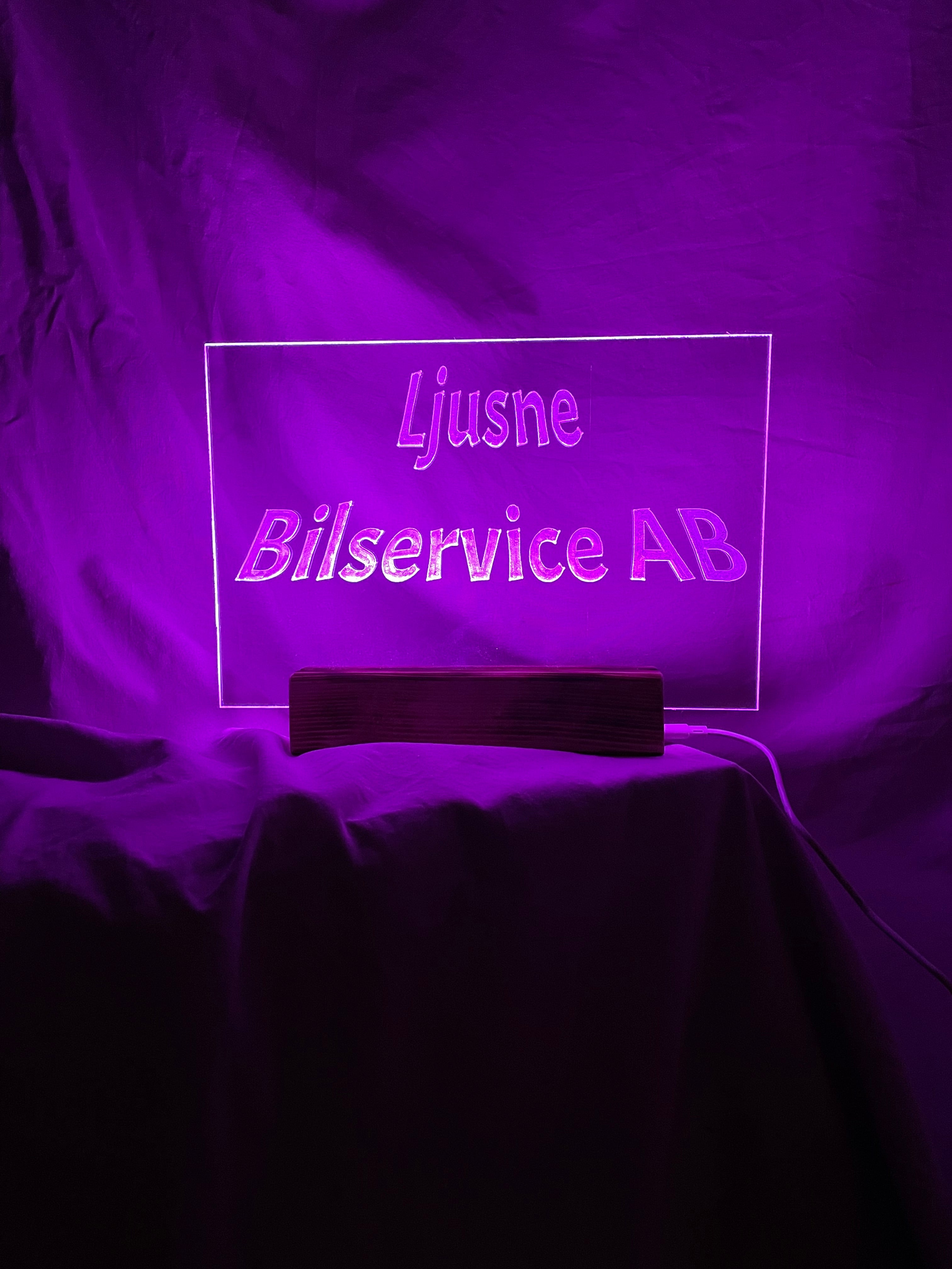 Lampa med utbytbart motiv
